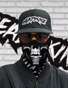 FLEECE - Armed and Dangerous Skull